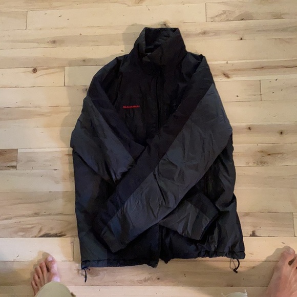 XL Mammut Synthetic Insulated Jacket - Picture 2 of 5